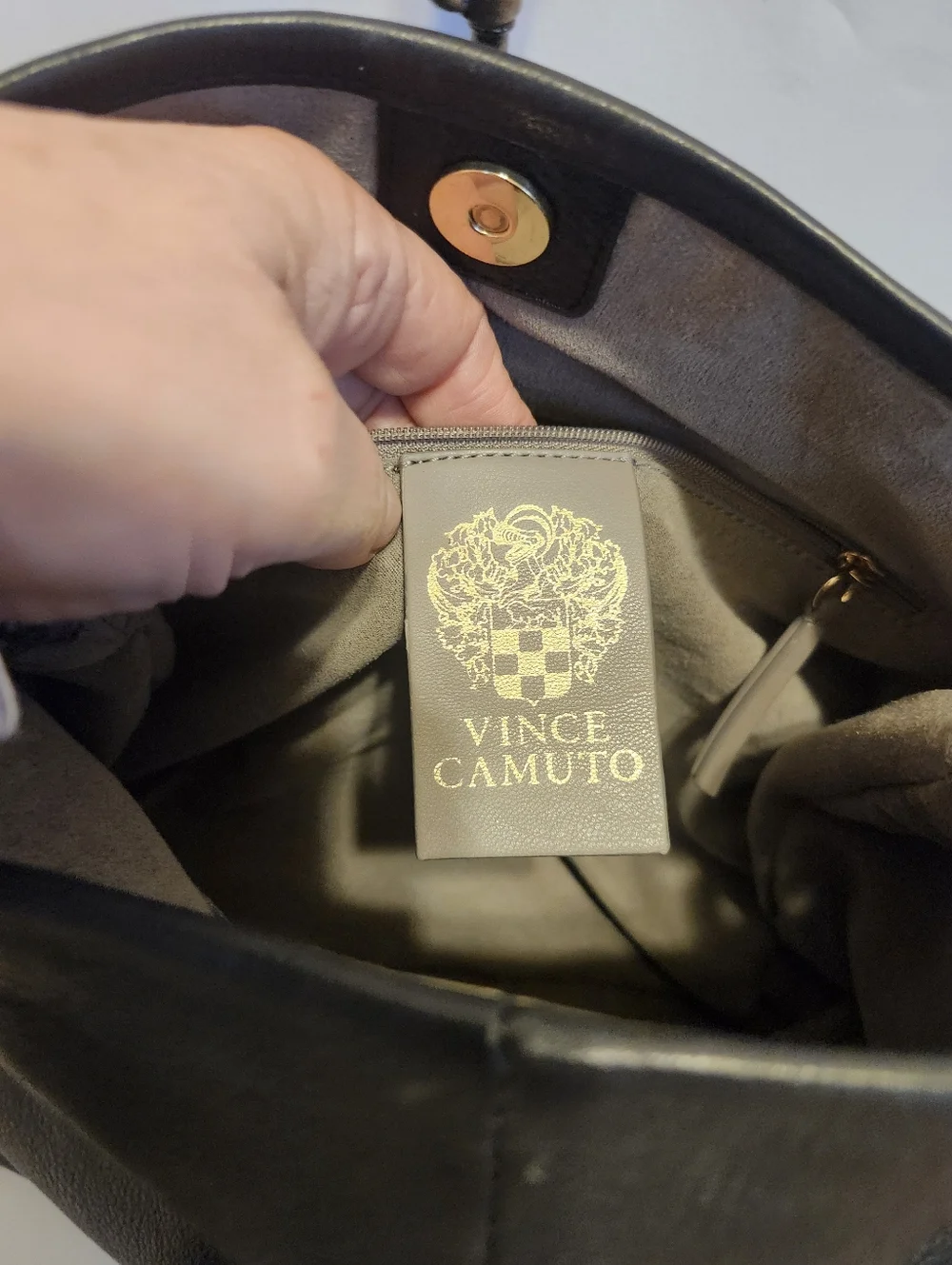 Vince Camuto 